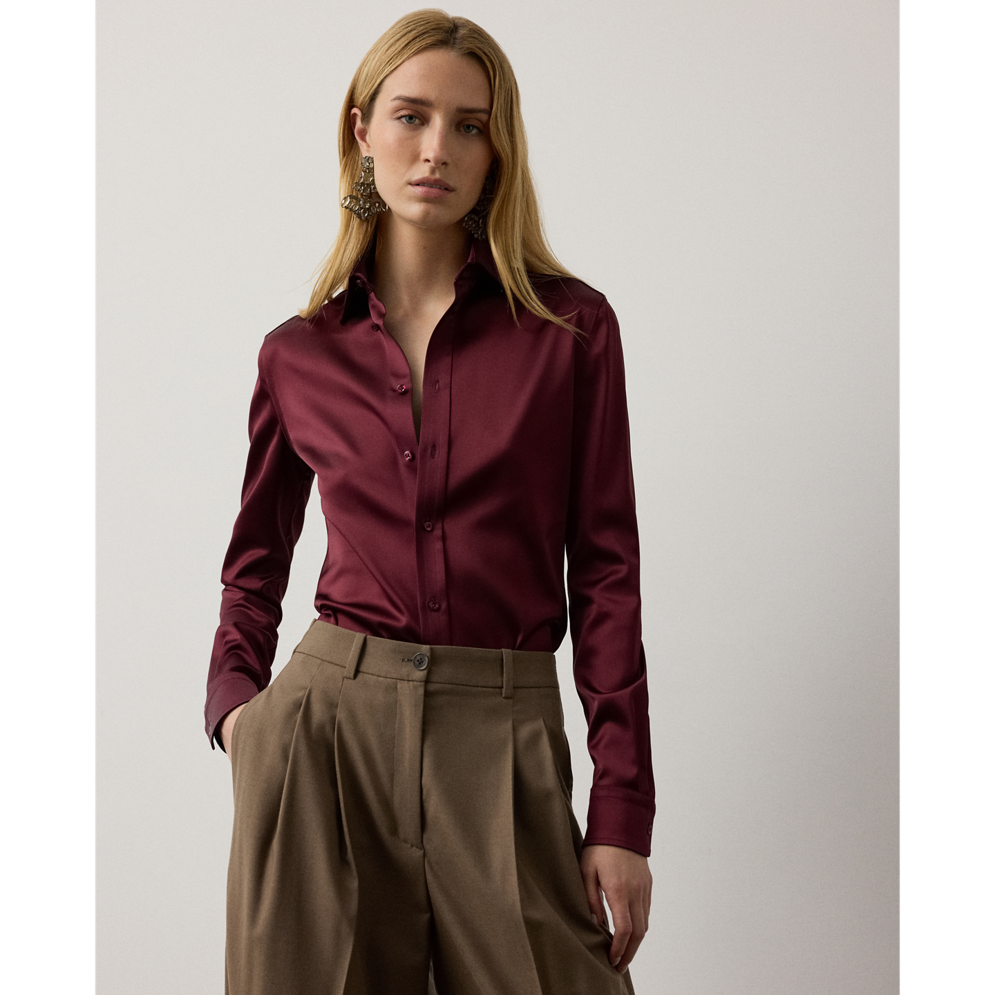 Женская рубашка Ralph Lauren Cameron II Straight Fit Satin, цвет: Carmine — фото 5