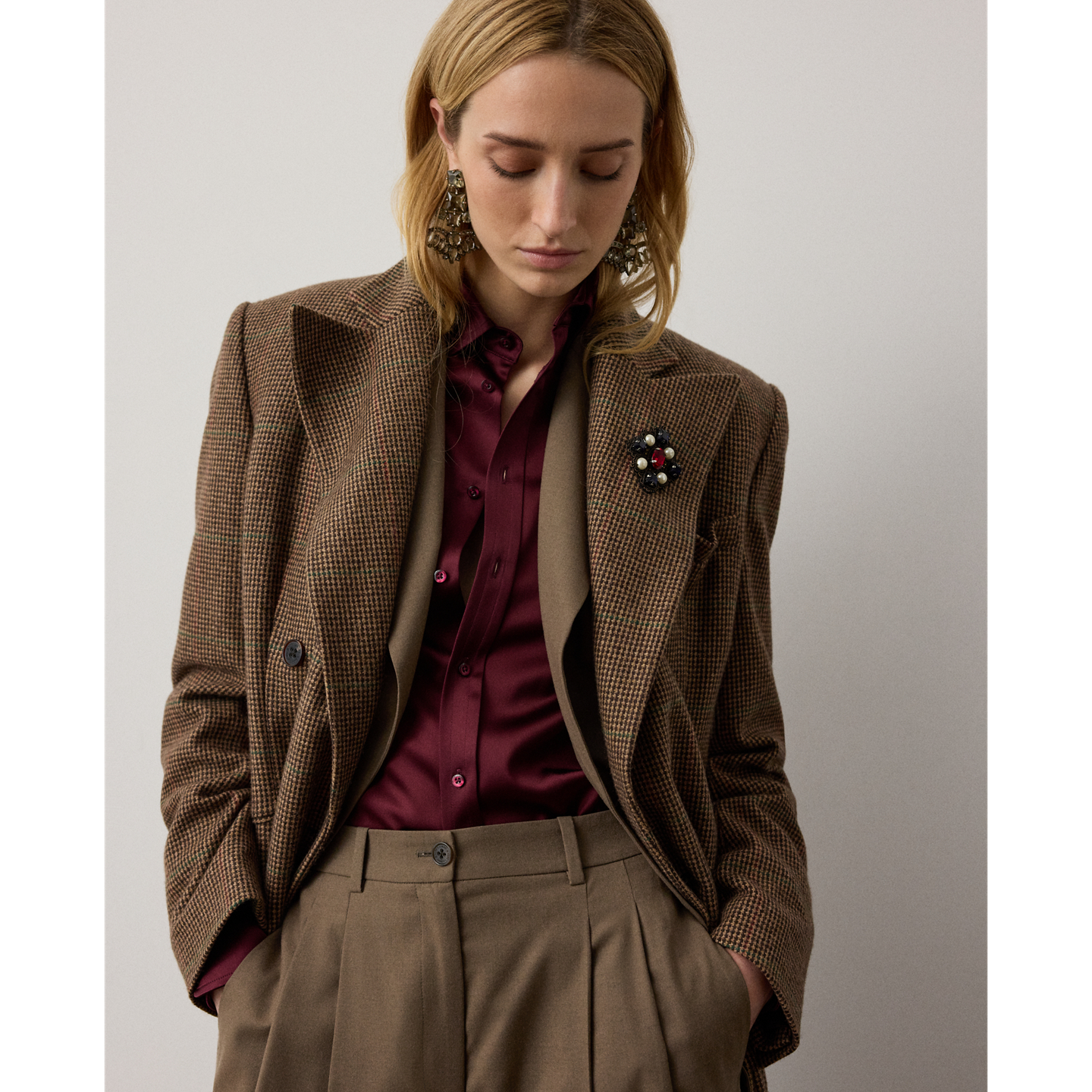 Женская рубашка Ralph Lauren Cameron II Straight Fit Satin, цвет: Carmine — фото 4