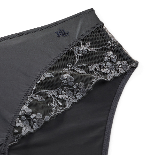 Broderade korta trosor i mesh & satin