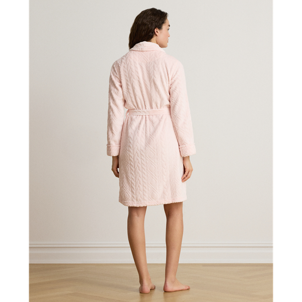  Peignoir en chenille motif Aran cisel&eacute;