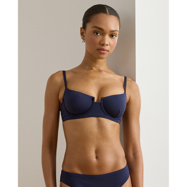 Bikinitop mit ausgeschnittenem Detail