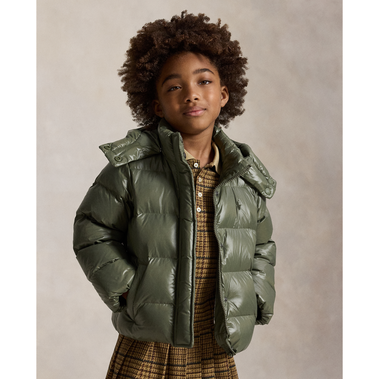 Детская куртка Ralph Lauren Glossy Down Hooded, цвет: Оливковый — фото 4