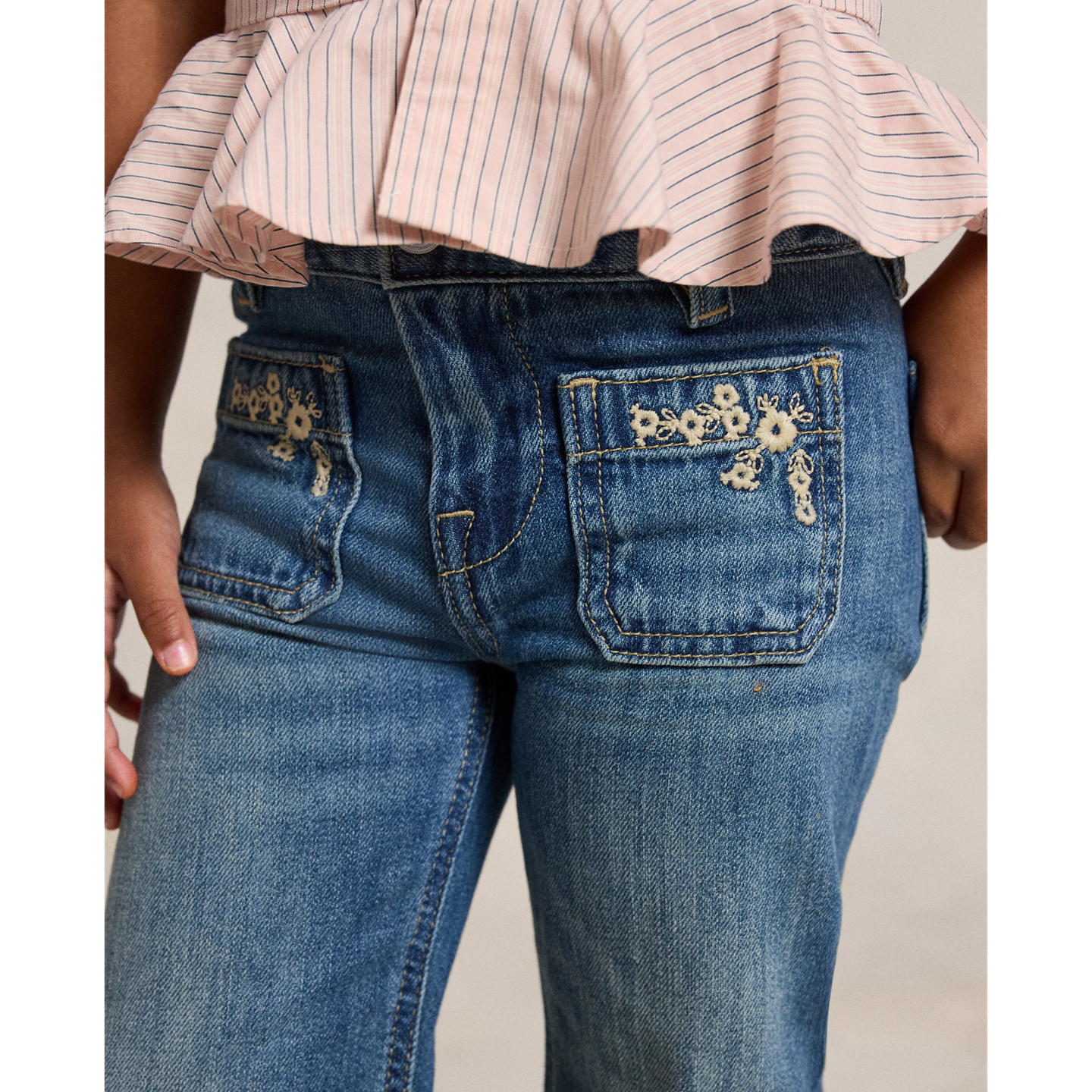 Детские джинсы Ralph Lauren Embroidered Flared Cotton Denim, цвет: Варёный — фото 3