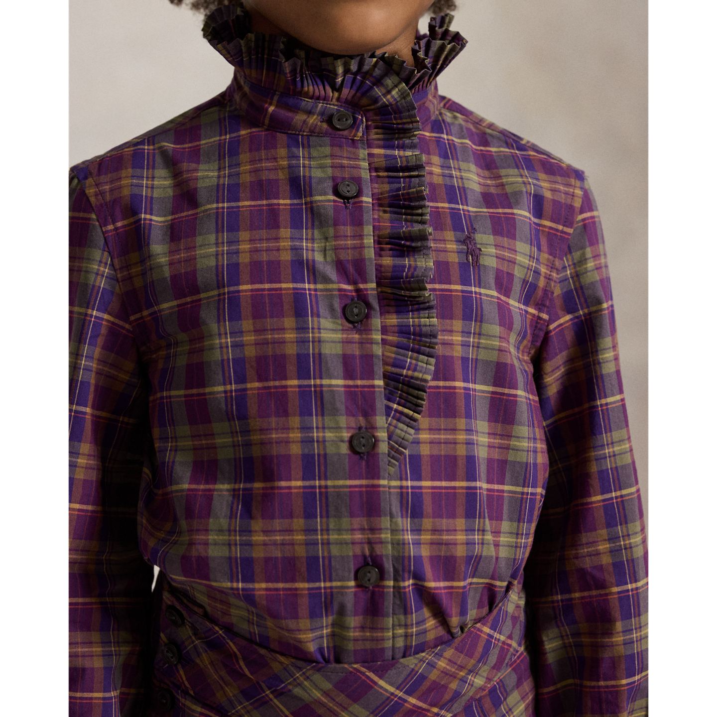 Детская рубашка Ralph Lauren Ruffle-Trim Plaid Cotton Poplin, цвет: Фиолетовый зелёный разноцветный — фото 3