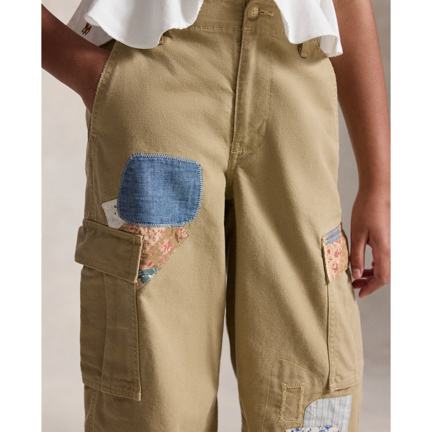Детские брюки Ralph Lauren Patchwork Canvas Wide-Leg Cargo, цвет: Варёный — фото 3