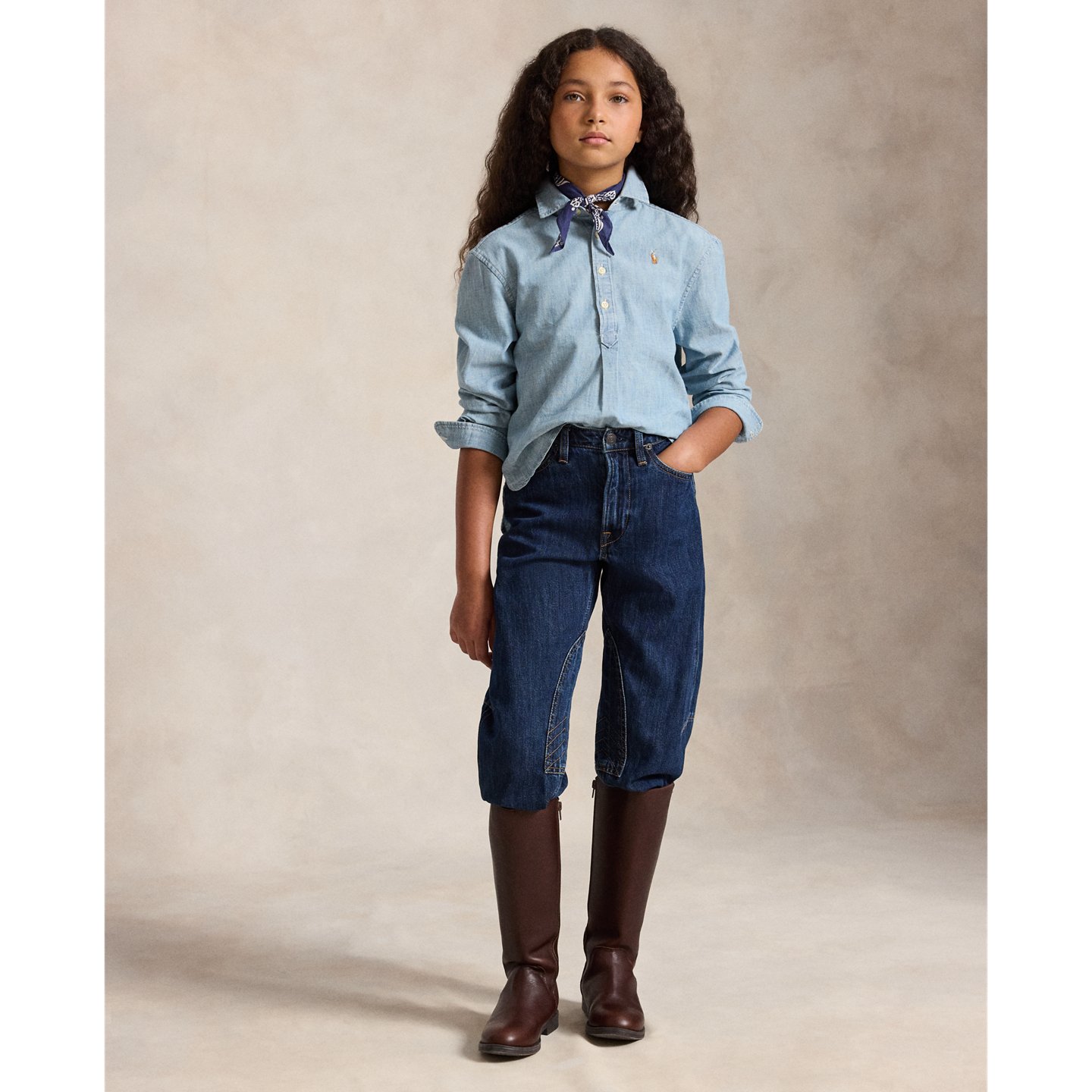 Детская рубашка Ralph Lauren Indigo Cotton Chambray Boxy, цвет: Средняя варка — фото 2