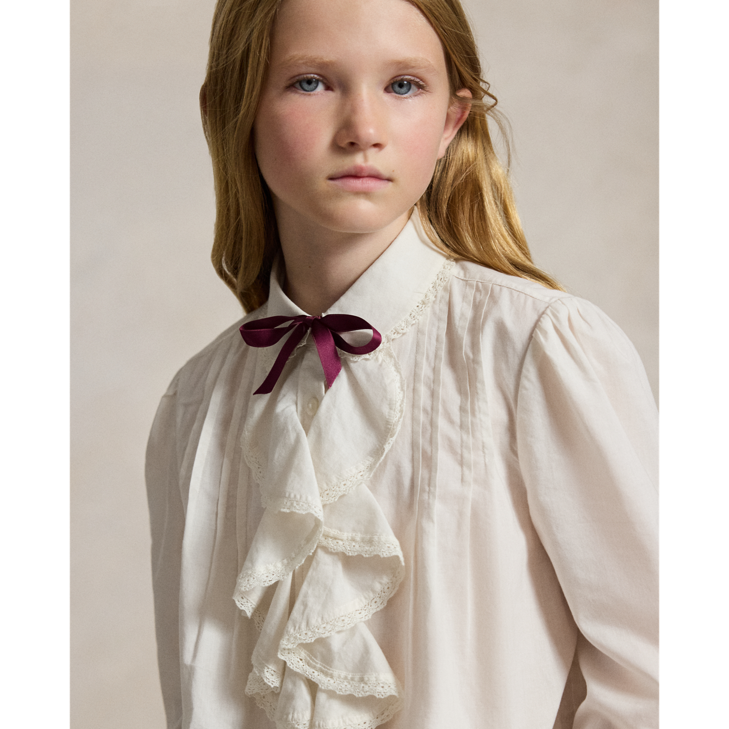 Детский хлопковый топ Ralph Lauren с оборками, цвет: Состаренный кремовый — фото 3