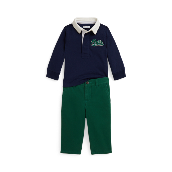 Chemise de rugby et pantalon chino