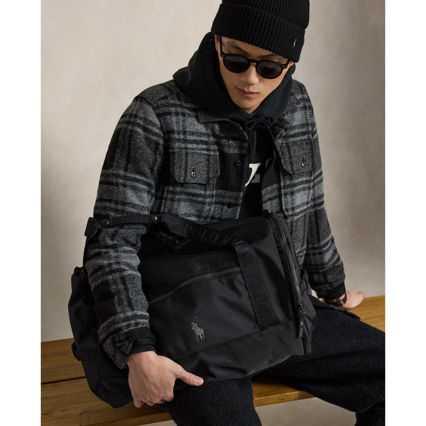 Мужская сумка Ralph Lauren Logo-Trim Duffel, цвет: Чёрный — фото 4