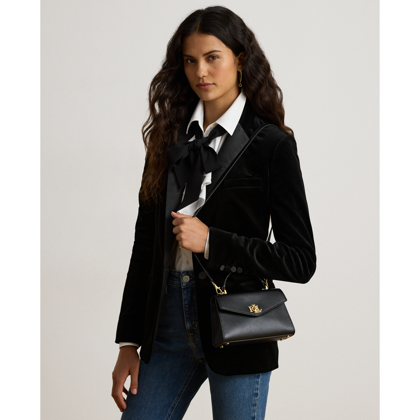 Женская сумка Ralph Lauren Leather Small Farrah Satchel, цвет: Чёрный — фото 6
