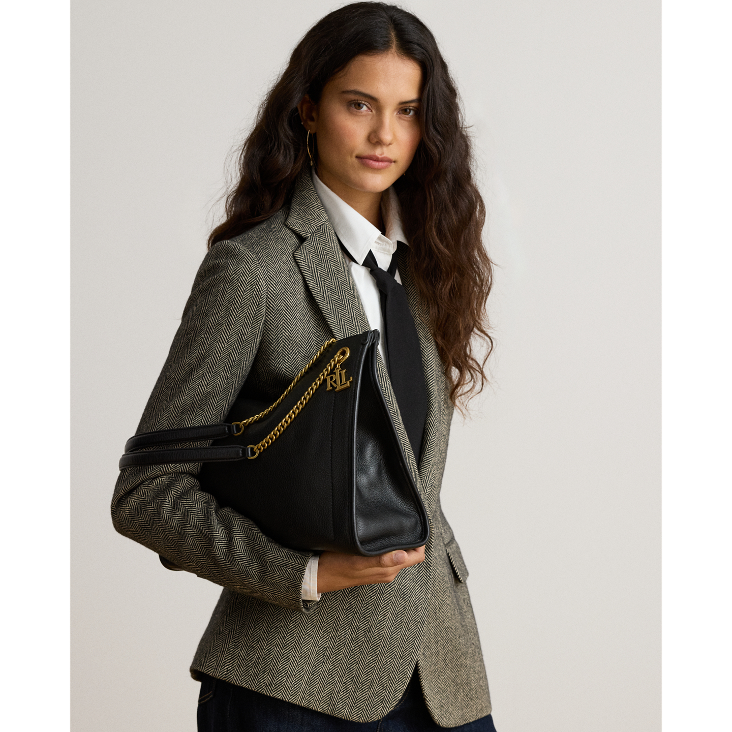 Женская сумка Ralph Lauren Pebbled Leather Large Bradley, цвет: Чёрный — фото 5