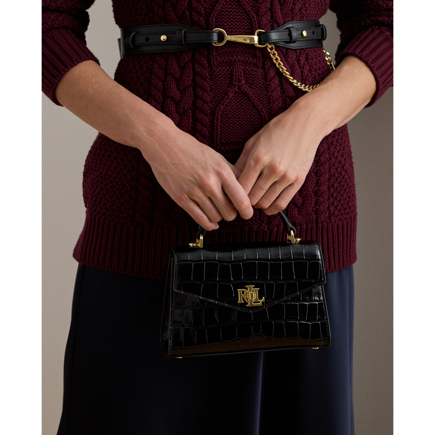 Женская сумка Ralph Lauren Crocodile-Embossed Small Farrah Satchel, цвет: Чёрный — фото 5