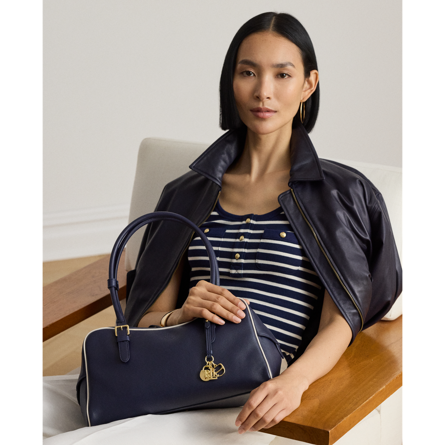 Женская сумка Ralph Lauren Leather Large Marcy Zip Satchel, цвет: Тёмно-синий / Мягкий белый — фото 5