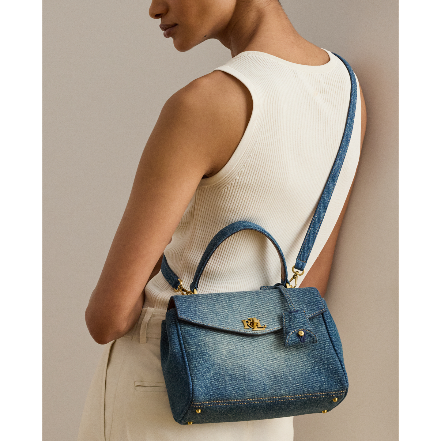 Женская сумка Ralph Lauren Washed Denim Small Farrah Soft Satchel, цвет: Синий / Рыжевато-коричневый — фото 6
