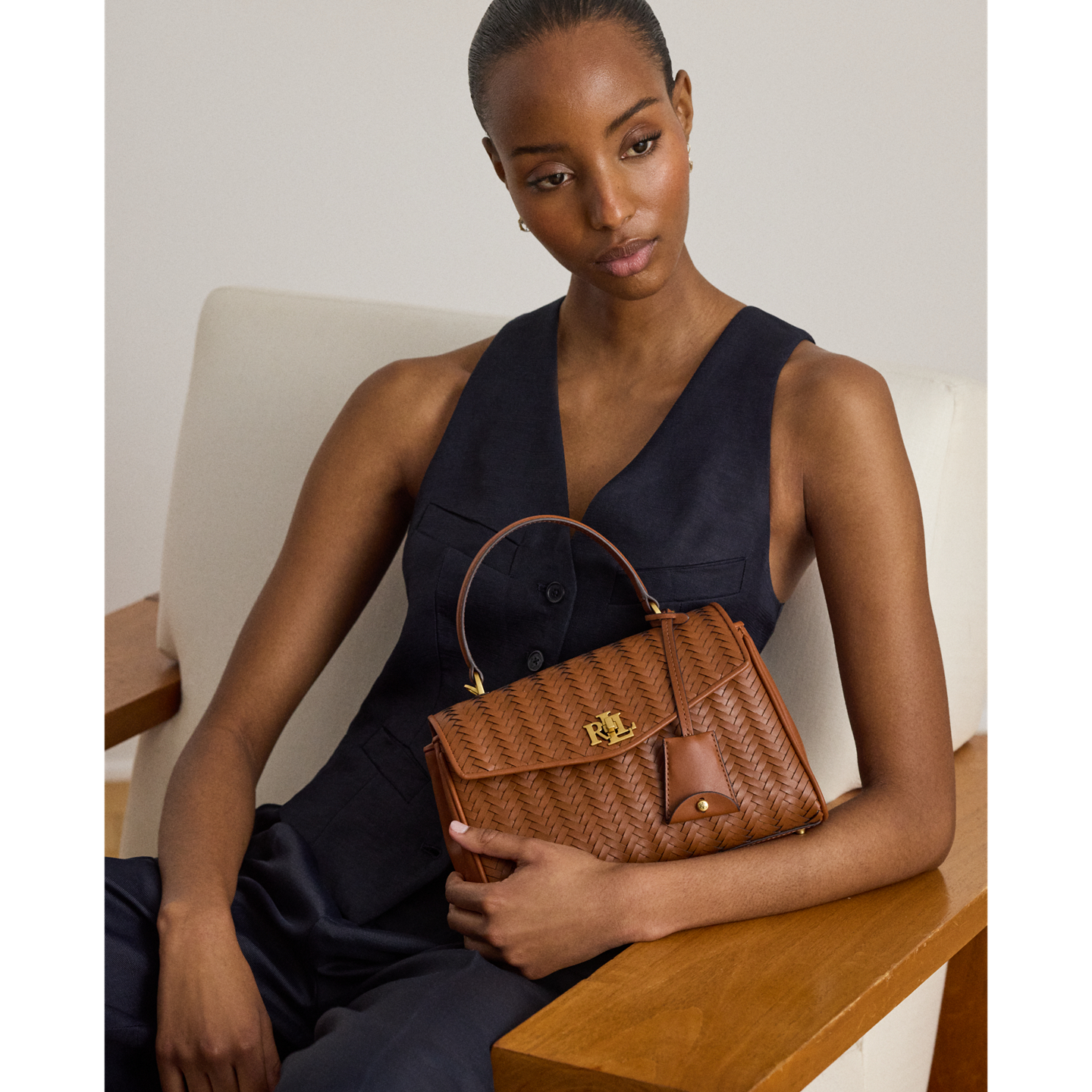 Женская сумка Ralph Lauren Woven Leather Small Farrah Soft Satchel, цвет: Рыжевато-коричневый — фото 6