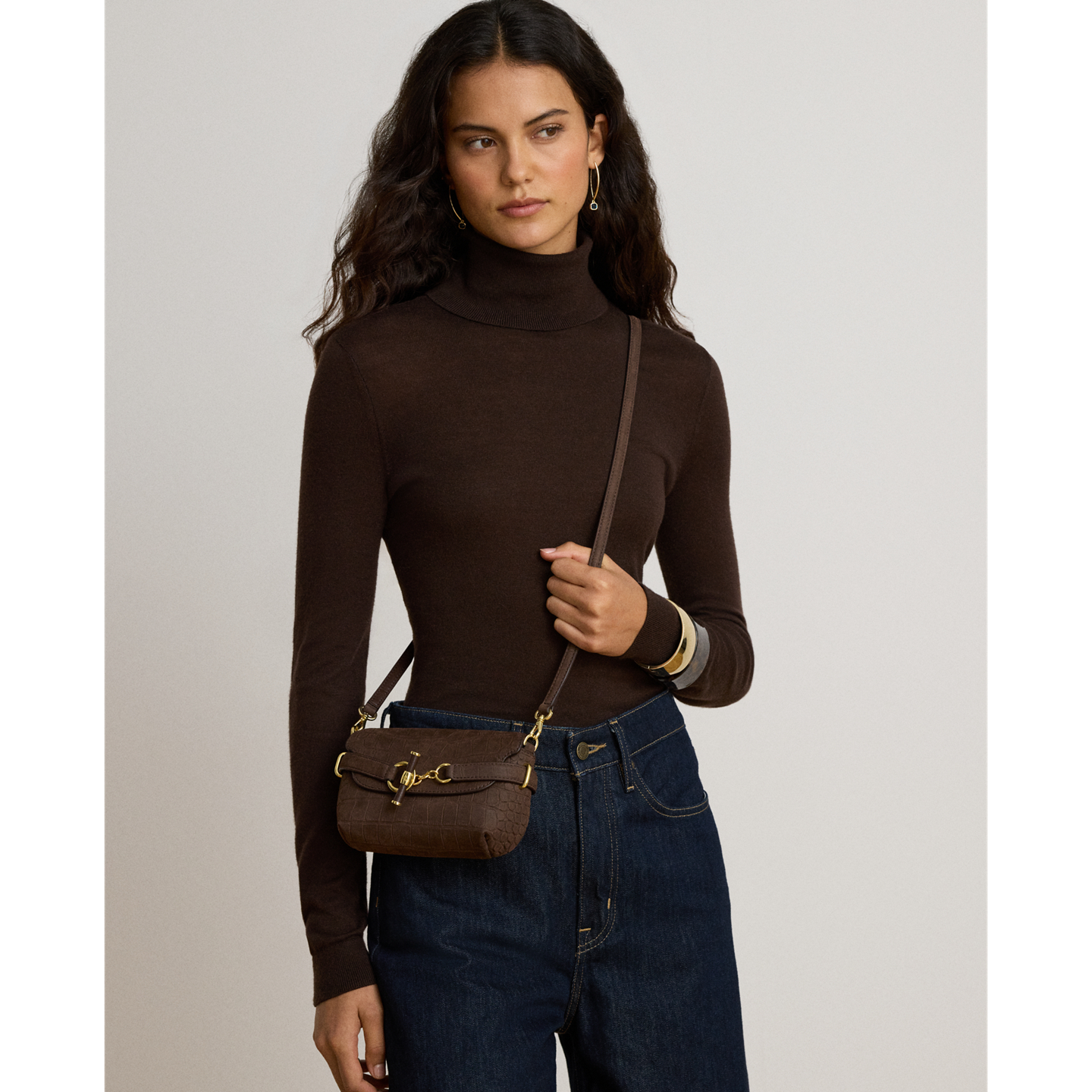 Женская сумка Ralph Lauren Croc-Embossed Small Blaike Crossbody, цвет: Каштановый коричневый — фото 5