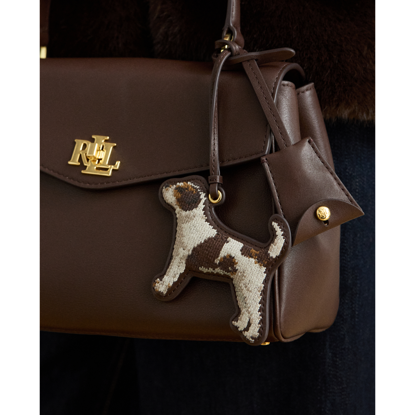 Брелок Ralph Lauren Embroidered Jack Russell Terrier Charm, цвет: Каштановый коричневый — фото 2