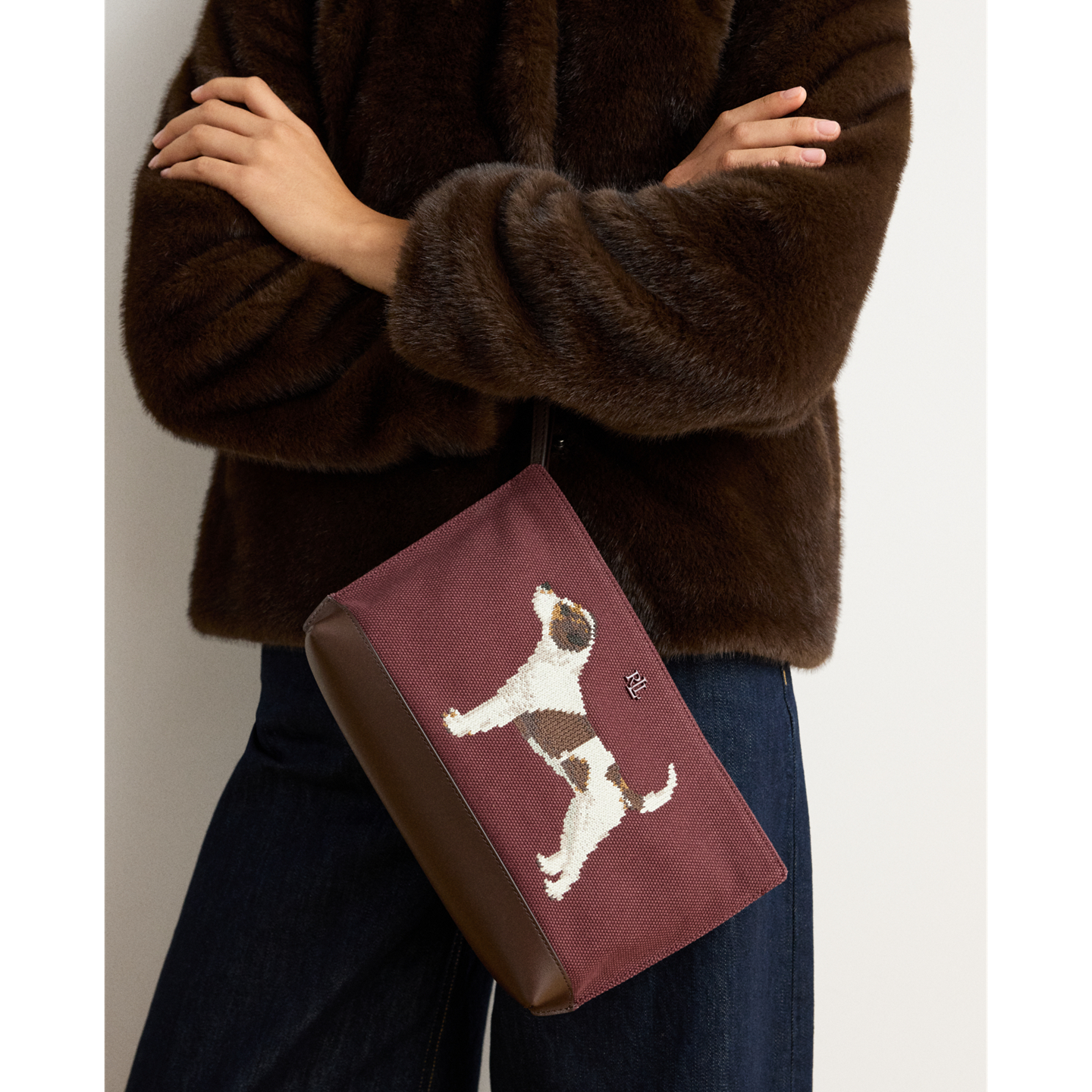 Женская сумка Ralph Lauren Dog-Embroidered Canvas Large Pouch, цвет: Тёмный гранатовый — фото 4