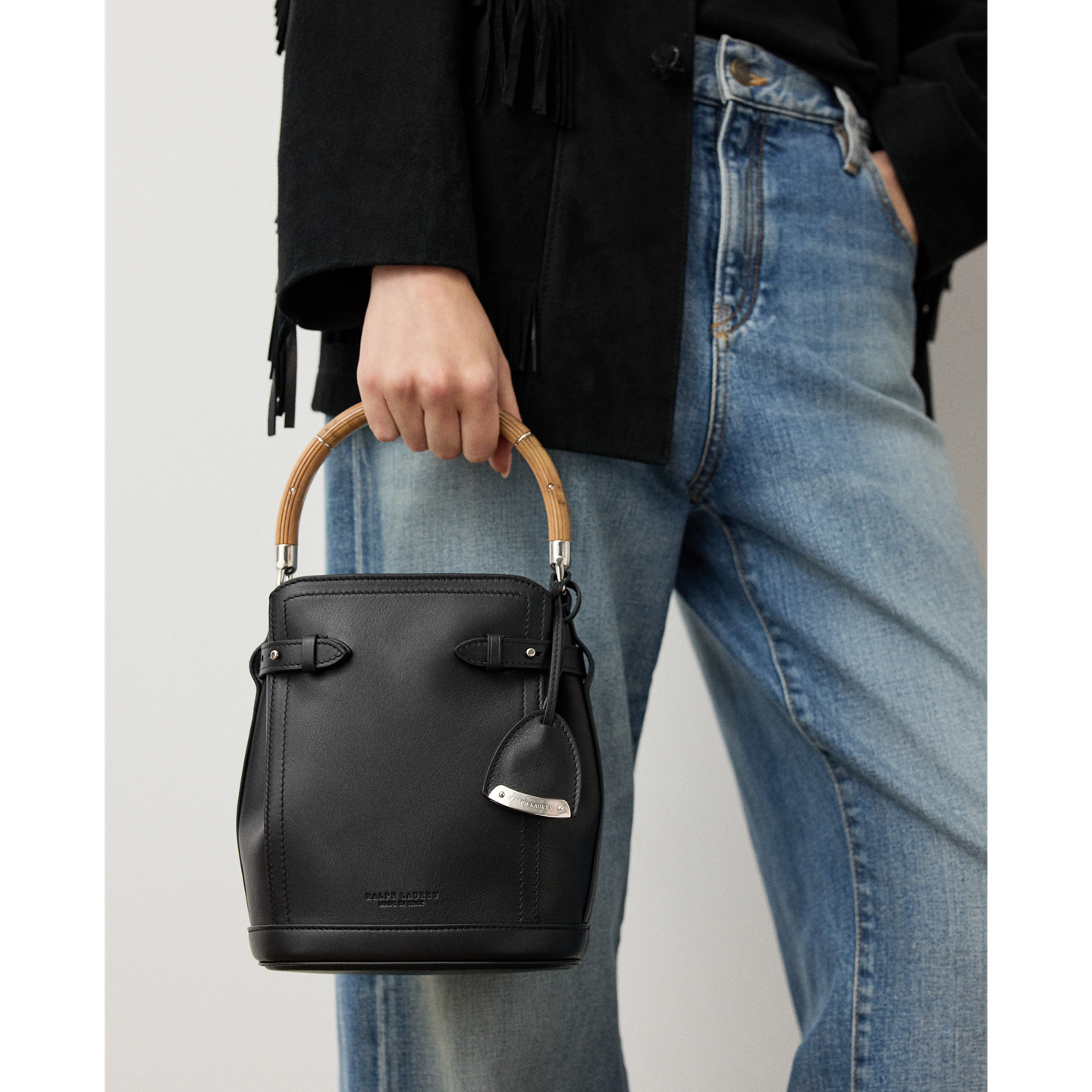 Женская сумка Ralph Lauren The Ralph Calfskin Small Bucket, цвет: Чёрный — фото 5