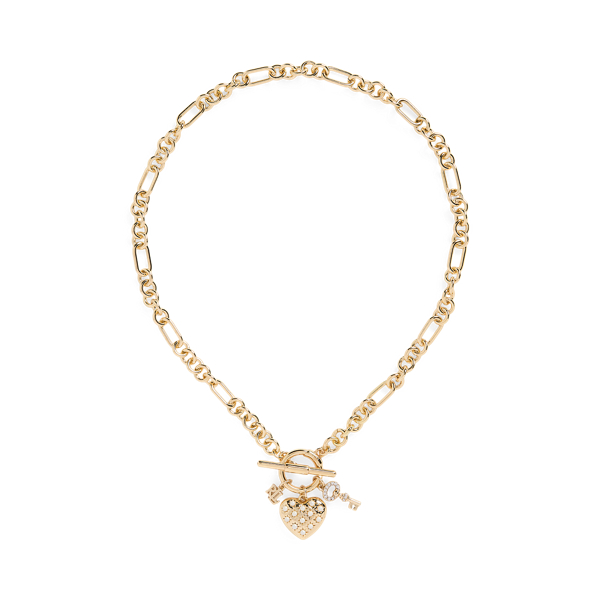 Collar dorado con colgante de coraz&oacute;n