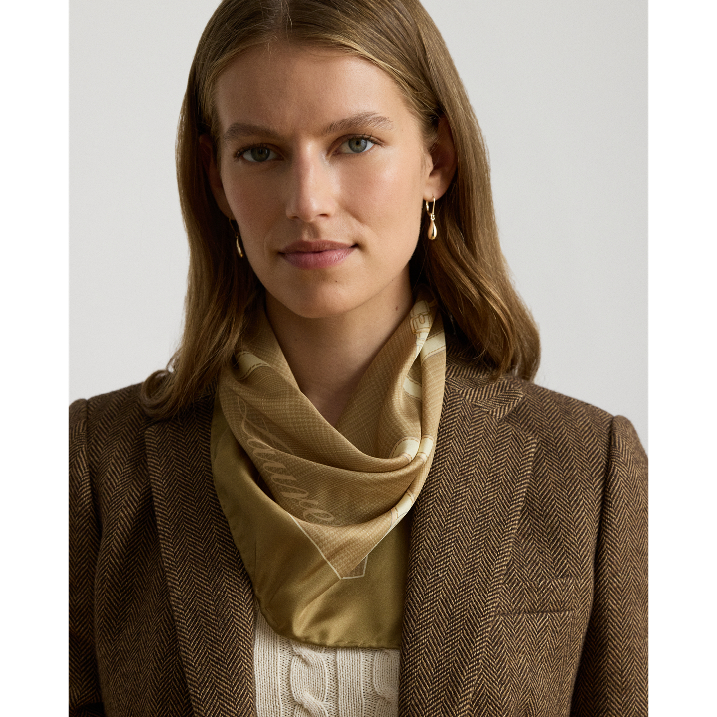 Женский шарф Ralph Lauren Belting-Print & Logo Silk Square, цвет: Верблюжий — фото 2