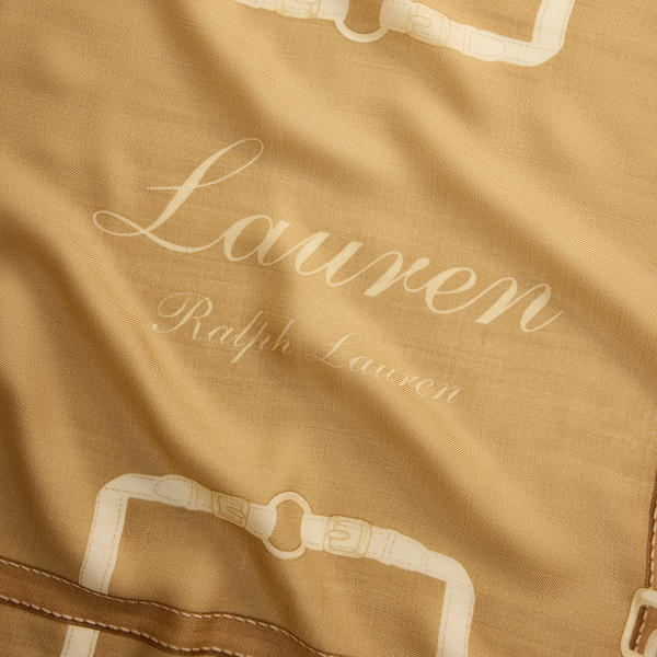 Len&ccedil;o quadrado de seda e l&atilde; com padr&atilde;o Lauren em Lauren Camel 3