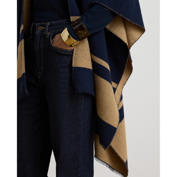 Two-Tone Crest Jacquard Ruana