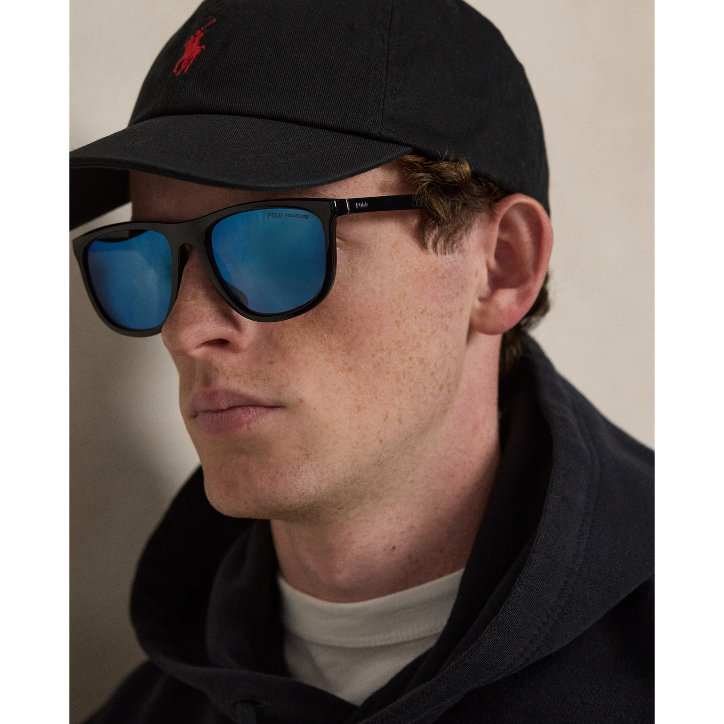 Мужские солнцезащитные очки Ralph Lauren Performance Play Polarized Sunglasses, цвет: Блестящий чёрный — фото 4