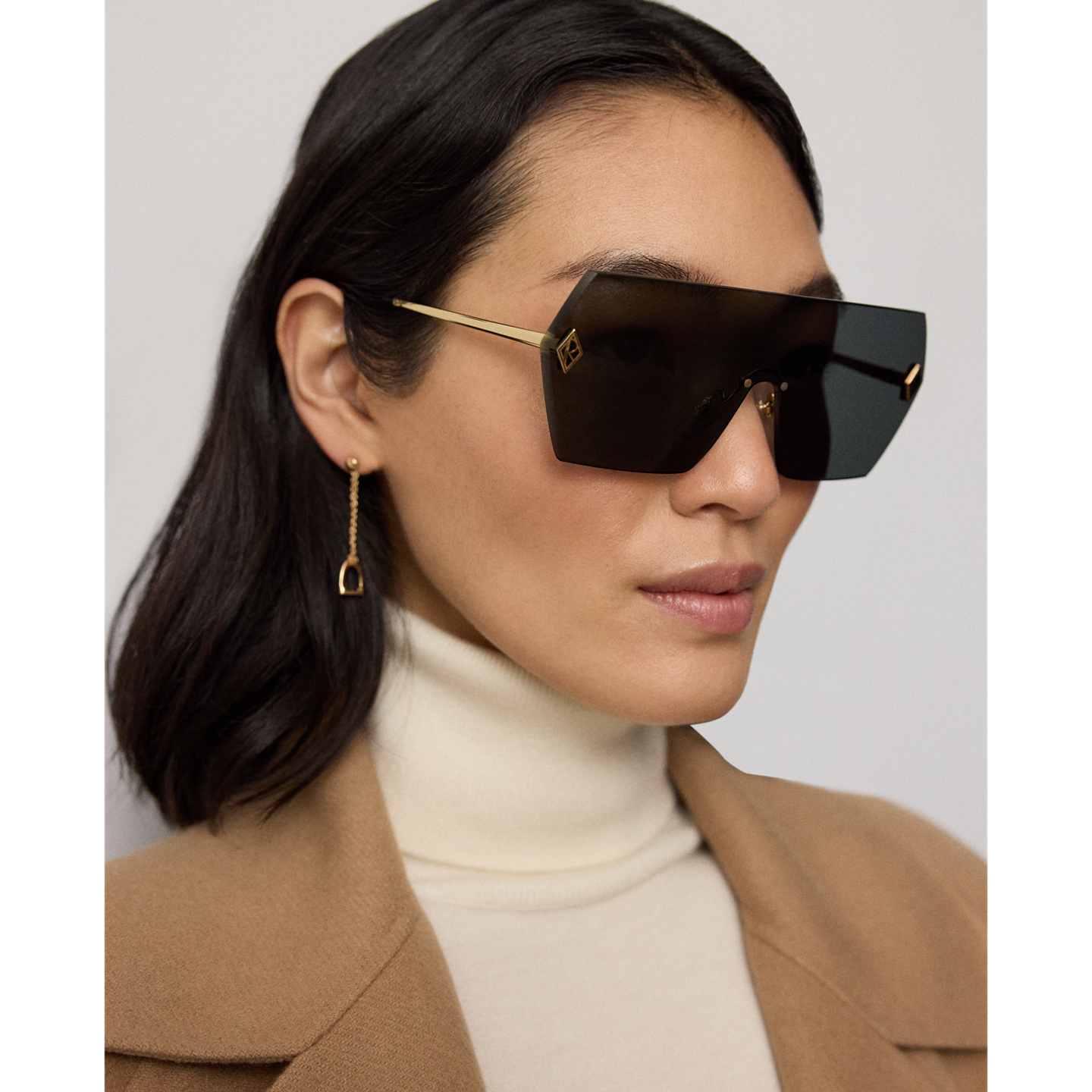Женские солнцезащитные очки Ralph Lauren Deco Ralph’s Club Harper Sunglasses, цвет: Тёмный серый — фото 2