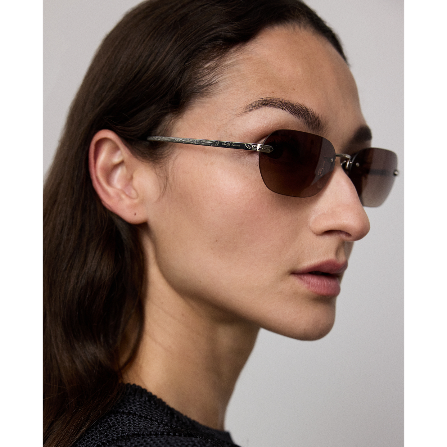 Женские солнцезащитные очки Ralph Lauren Western Rectangle Sunglasses, цвет: Блестящий серебряный — фото 4