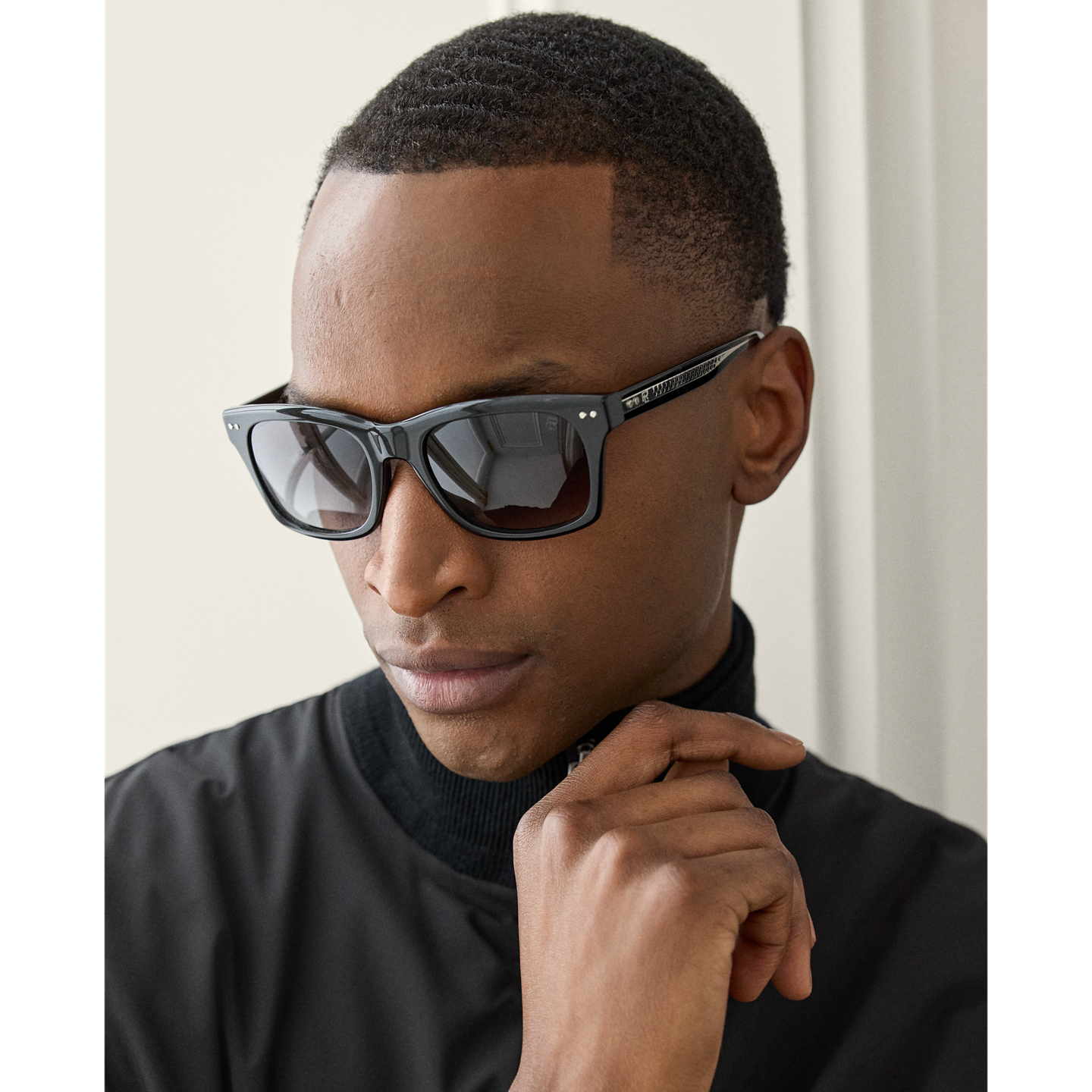 Женские солнцезащитные очки Ralph Lauren Automotive Square Sunglasses, цвет: Блестящий чёрный — фото 5