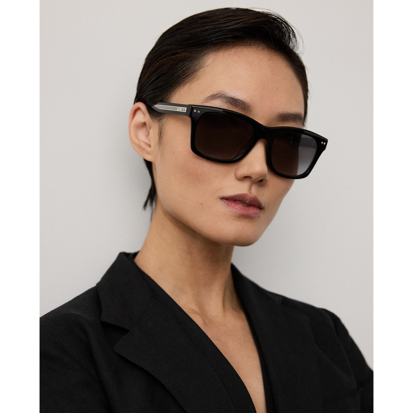 Женские солнцезащитные очки Ralph Lauren Automotive Square Sunglasses, цвет: Блестящий чёрный — фото 3