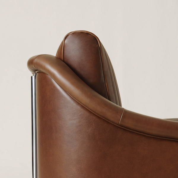 Tournament Right-Arm Three-Seat Sofa