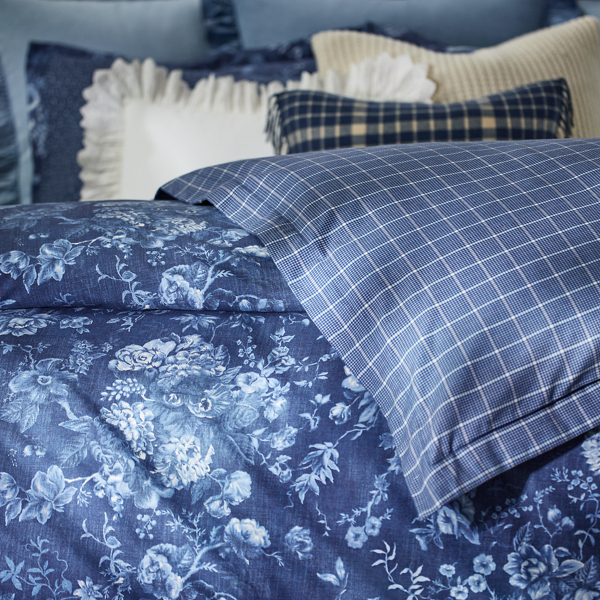 Kathryn Comforter