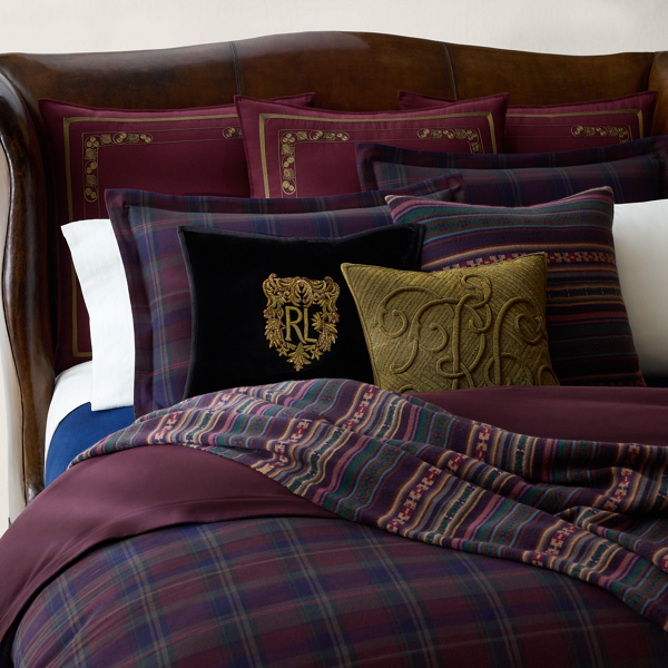 Quinn Bedding Collection