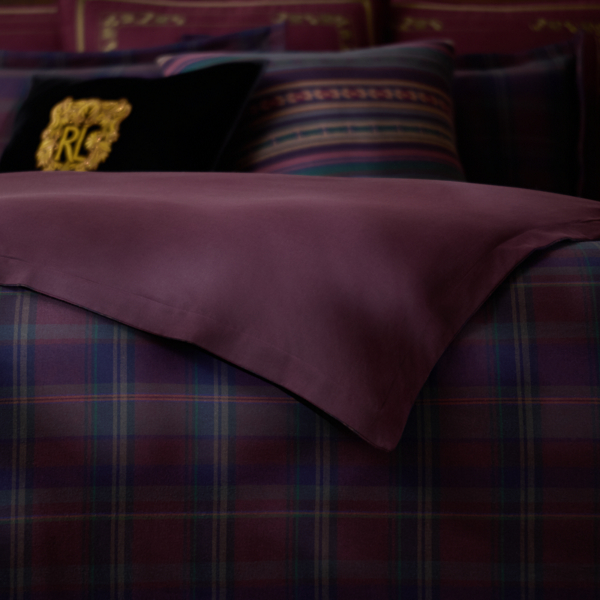 Quinn Bedding Collection