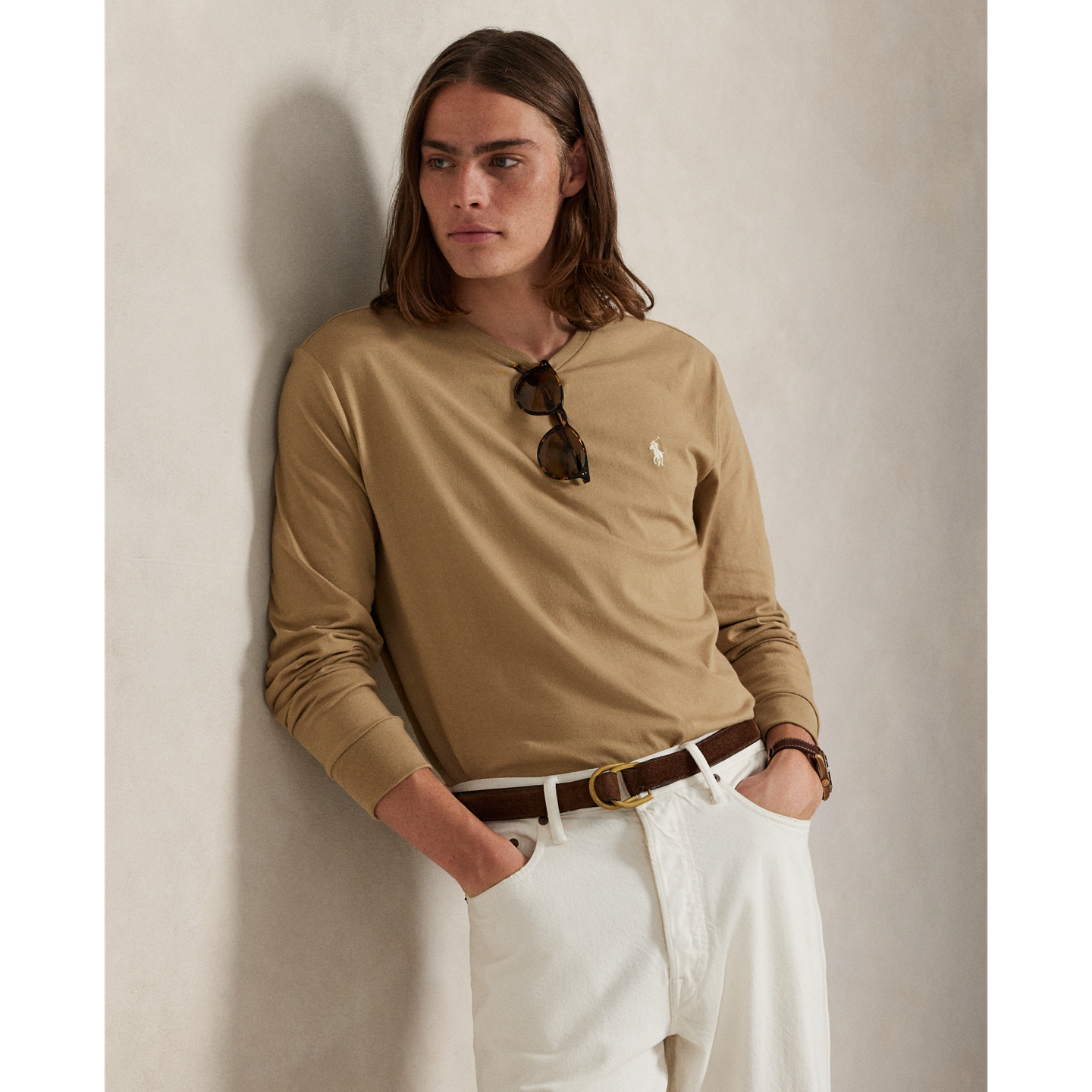 Мужская футболка Ralph Lauren Jersey Long-Sleeve T-Shirt - All Fits, цвет: Рыжевато-коричневый — фото 4