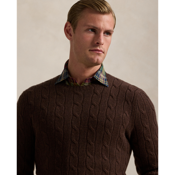 The Iconic Cable-Knit Cashmere Jumper