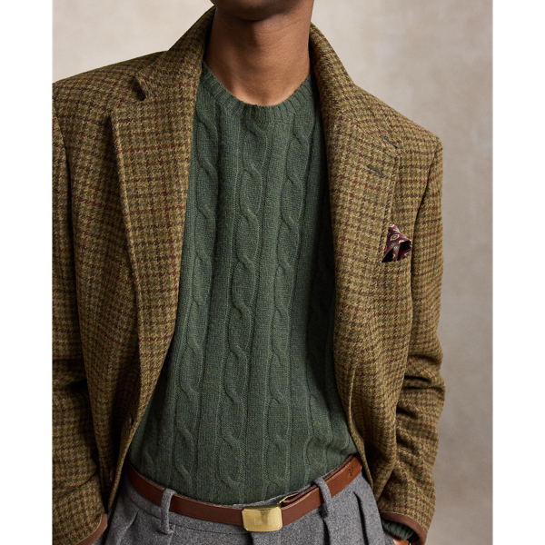 The Iconic Cable-Knit Cashmere Jumper