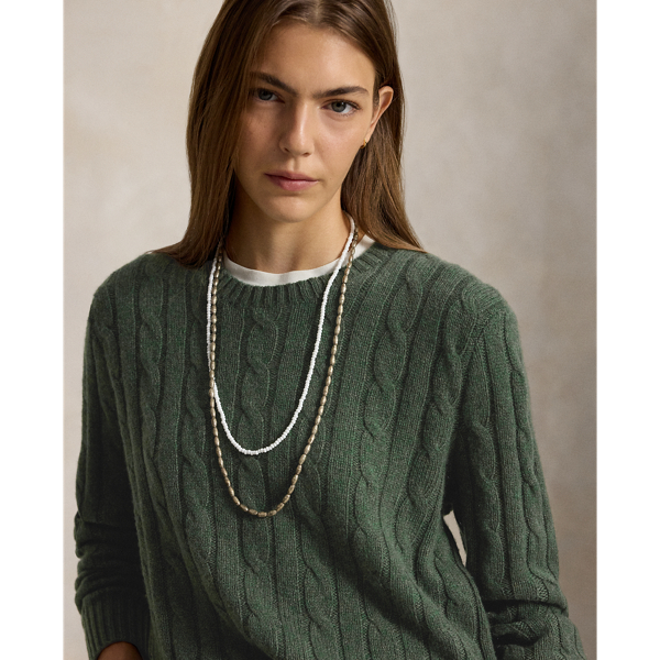 Le pull iconique en cachemire torsad&eacute;