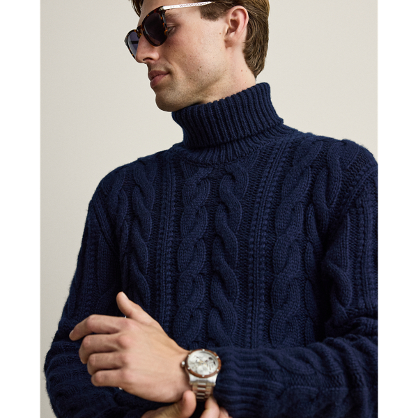 Rollkragenpullover mit Zopfmuster