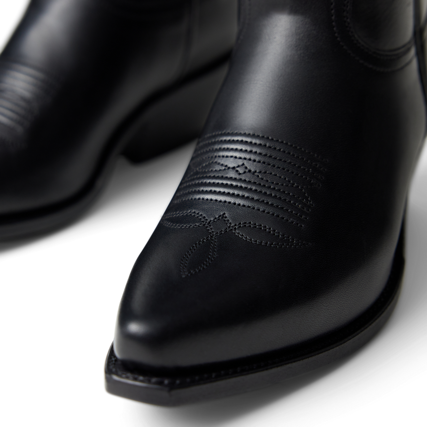 Женские ботинки Ralph Lauren Chilton 40 MM Vachetta Cowboy Boot, цвет: Чёрный — фото 1