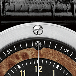 Black/Wood