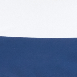 Weiß und Navy