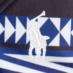 Bleu multi g&icirc;te montagne