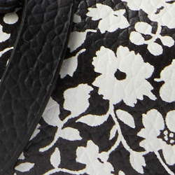Black/Vanilla/Black