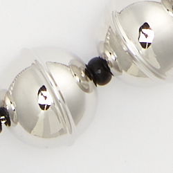 Silver/Black