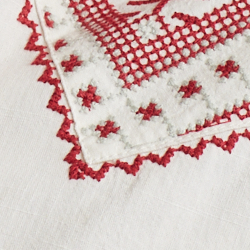 Paper White/Red